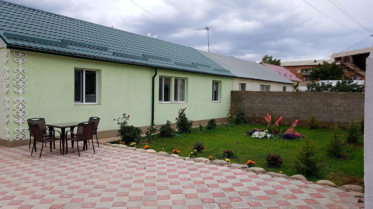 Datka Guest House Naryn Exterior photo