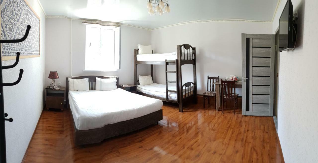 Datka Guest House Naryn Exterior photo